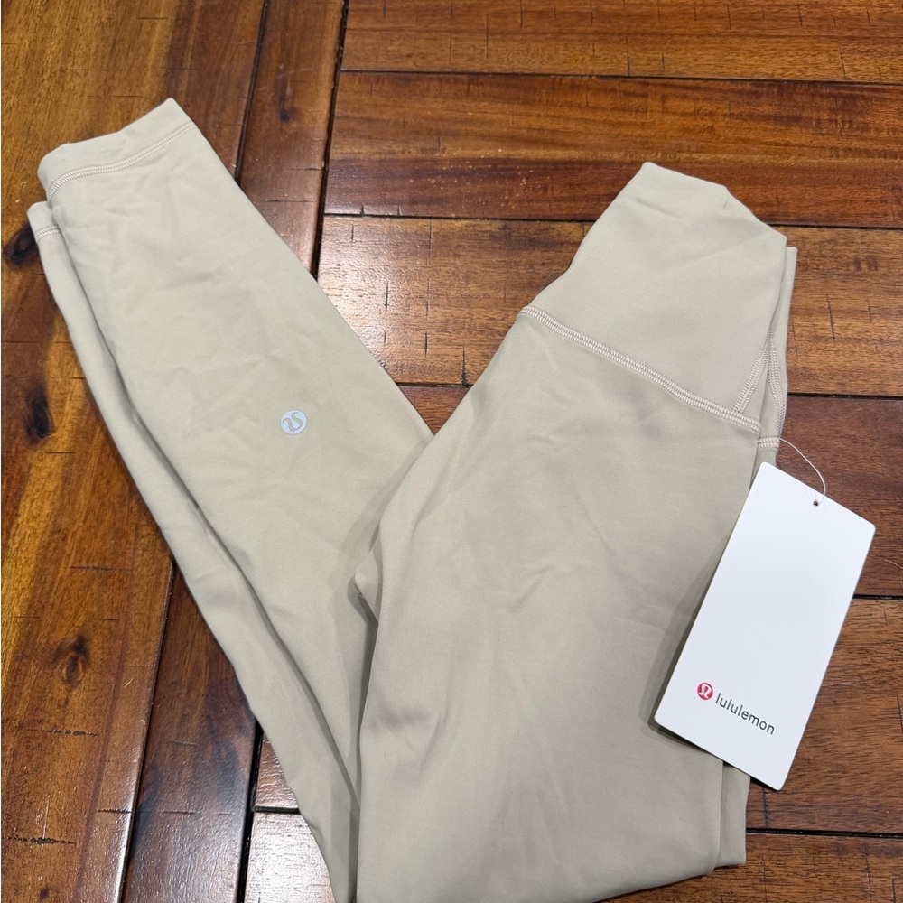 New Lululemon Wunder Train HR Tight